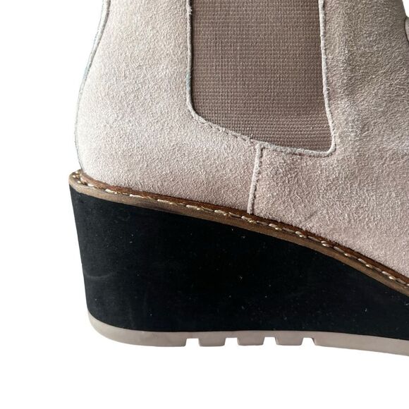 Cecilia New York Gemma Suede Pull On Booties - Picture 6 of 12